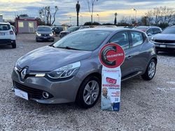 Grigio Usata 2016 Renault Clio IV Intens Tre volumi | 8500 € (Buon prezzo)