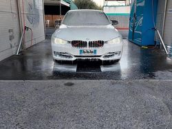 Bianco Usata 2012 BMW 318 Sport Line Tre volumi | 12.900 € (Molto cara)