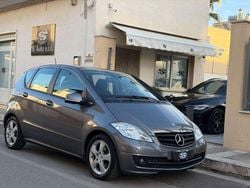 Antracite Usata 2011 Mercedes A160 Elegance Tre volumi | 5600 € (Molto cara)