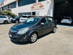 Grigio Usata 2012 Opel Corsa Tre volumi | 5000 € (Buon prezzo)
