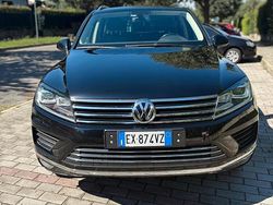 Nero Usata 2015 VW Touareg SUV | 21.000 € (Buon prezzo)