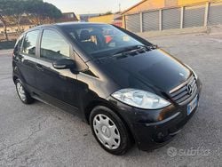Nero Usata 2009 Mercedes A150 Avantgarde Tre volumi | 2250 € (Buon prezzo)