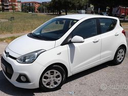 Bianco Usata 2014 Hyundai i10 Due volumi | 7499 € (Buon prezzo)