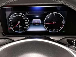 Usata 2016 Mercedes E220 AMG line Tre volumi | 25.000 € (Buon prezzo)