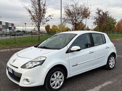 Bianco Usata 2012 Renault Clio IV Dynamique Tre volumi | 3400 € (Buon prezzo)