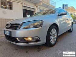 Argento Usata 2011 VW Passat Comfortline Station wagon | 7599 € (Buon prezzo)