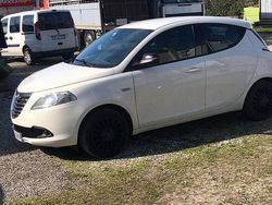 Bianco Usata 2013 Lancia Ypsilon Due volumi | 2500 €