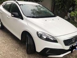 Bianco Usata 2015 Volvo V40 CC Business Edition Station wagon | 6800 € (Buon prezzo)