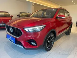 Rosso Usata 2023 MG ZS Luxury Tre volumi | 15.800 € (Molto cara)