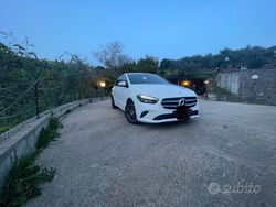 Bianco Usata 2020 Mercedes B180 Monovolume | 19.500 €