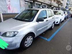 Usata 2004 Mazda 2 Tre volumi | 600 € (Super prezzo)