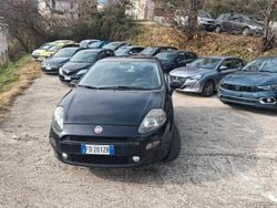 Nero Usata 2016 Fiat Punto Lounge Tre volumi | 6800 € (Buon prezzo)