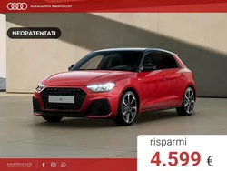 Rosso progressivo metallizzato nero mito Nuova 2025 Audi A1 Sportback Design Due volumi | 30.700 € (Buon prezzo)