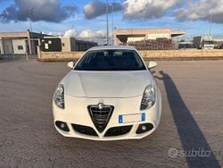 Bianco Usata 2013 Alfa Romeo Giulietta Due volumi | 3800 €