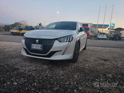 Bianco Usata 2021 Peugeot 208 GT Due volumi | 16.000 € (Buon prezzo)