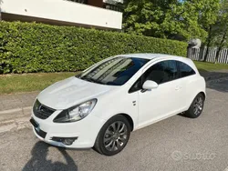 Bianco Usata 2011 Opel Corsa Cosmo Tre volumi | 3600 € (Buon prezzo)