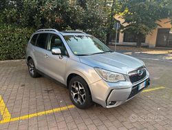 Grigio Usata 2014 Subaru Forester SUV | 11.800 €