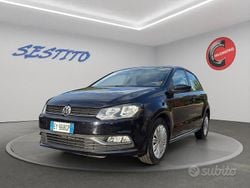 Nero Usata 2015 VW Polo Comfortline Tre volumi | 8900 € (Buon prezzo)
