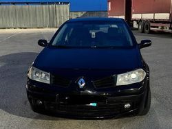 Nero Usata 2008 Renault Mégane III Due volumi | 1300 €
