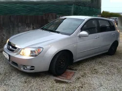 Usata 2004 Kia Cerato EX Tre volumi | 1999 €