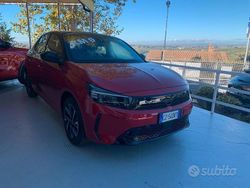 Rosso Nuova 2025 Opel Corsa Tre volumi | 17.900 € (Cara)