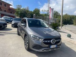 Grigio Usata 2021 Mercedes GLA200 Executive SUV | 31.499 € (Buon prezzo)