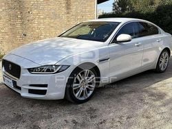 Bianco Usata 2016 Jaguar XE Prestige Tre volumi | 13.300 € (Buon prezzo)