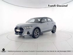 Grigio freccia perla nero mito metallizz Usata 2022 Audi A1 Admired Tre volumi | 22.900 € (Buon prezzo)