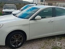 Bianco Usata 2011 Alfa Romeo Giulietta Tre volumi | 5200 € (Cara)