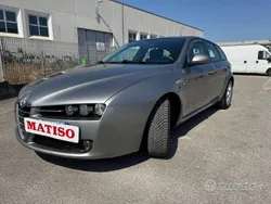 Grigio Usata 2008 Alfa Romeo 159 Distinctive Station wagon | 2990 € (Buon prezzo)