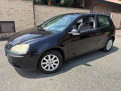 Nero Usata 2007 VW Golf V Comfortline Tre volumi | 1990 € (Super prezzo)