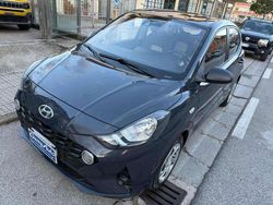 Grigio scuro Usata 2022 Hyundai i10 Advanced Due volumi | 11.500 € (Buon prezzo)