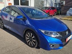 Blu/azzurro Usata 2016 Honda Civic Elegance Tre volumi | 8900 €