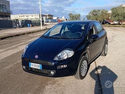 Nero Usata 2016 Fiat Punto Lounge Tre volumi | 4900 € (Ottimo prezzo)