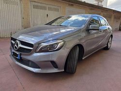 Usata 2017 Mercedes A180 Tre volumi | 15.800 € (Cara)