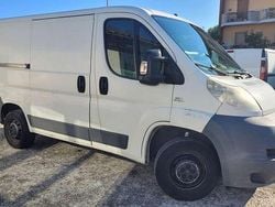 Bianco / pastello Usata 2010 Fiat Ducato Furgone | 4900 € (Buon prezzo)