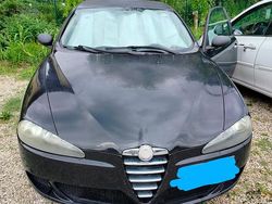 Nero Usata 2005 Alfa Romeo 147 Due volumi | 1200 € (Buon prezzo)