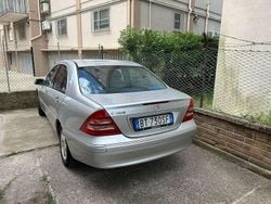 Argento Usata 2002 Mercedes C180 Elegance Tre volumi | 4000 € (Buon prezzo)