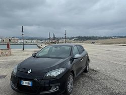 Nero Usata 2013 Renault Mégane GT Line GT-Line Tre volumi | 6000 € (Buon prezzo)