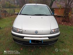 Usata 2001 Fiat Punto Due volumi | 850 €