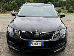 Nero Usata 2017 Skoda Octavia G-TEC Executive Station wagon | 9800 € (Buon prezzo)