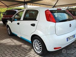 Bianco Usata 2018 Fiat Punto Due volumi | 4200 € (Buon prezzo)