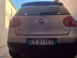 Argento Usata 2005 VW Golf IV Comfortline Tre volumi | 2800 € (Ottimo prezzo)
