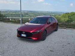 Rosso Usata 2022 Mazda 3 Tre volumi | 22.500 € (Buon prezzo)