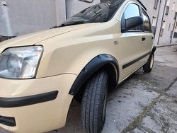 Giallo Usata 2004 Fiat Panda Due volumi | 3000 € (Buon prezzo)
