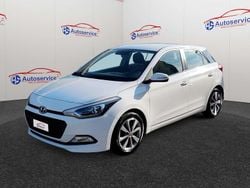 Bianco Usata 2015 Hyundai i20 Style Due volumi | 7900 € (Buon prezzo)
