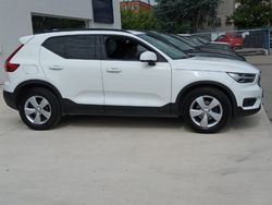 Bianco Usata 2020 Volvo XC40 Business Edition SUV | 18.999 € (Buon prezzo)