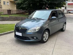 Grigio scuro Usata 2014 Skoda Fabia Ambition Tre volumi | 5800 € (Buon prezzo)