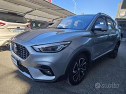 Argento Usata 2024 MG ZS Luxury Tre volumi | 13.500 € (Buon prezzo)