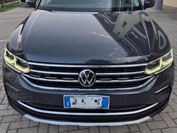 Grigio Usata 2022 VW Tiguan SUV | 27.600 € (Cara)